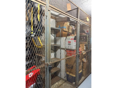 Beautiful spacious split plan 2 bedroom, 2 full bath condo with