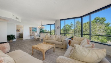 PRICE REDUCED! This beautifully furnished, move-in-ready