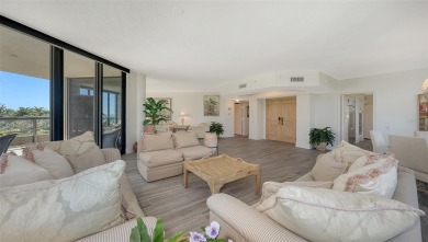 PRICE REDUCED! This beautifully furnished, move-in-ready