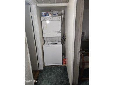 Awesome location! Walk to restaurants, Rotary Park (lakeside)