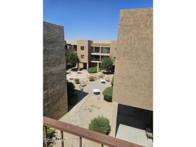 Awesome location! Walk to restaurants, Rotary Park (lakeside)