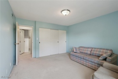 Welcome home to this great condo in the Carlton House. Located