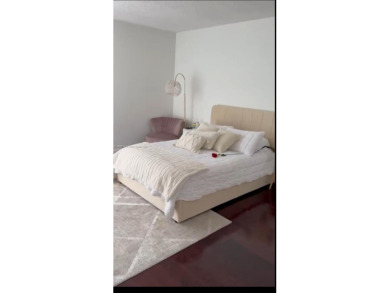 Gorgeous remolded 1 bedroom 1.5 bathrooms with a beautiful view