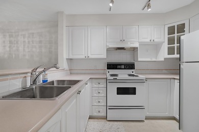 Welcome to Embassy!! Just steps to shopping and public