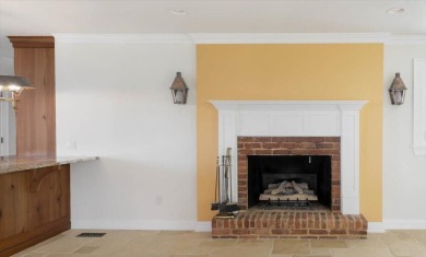 Perched atop Chattanooga's Iconic Missionary Ridge, 312 N Crest