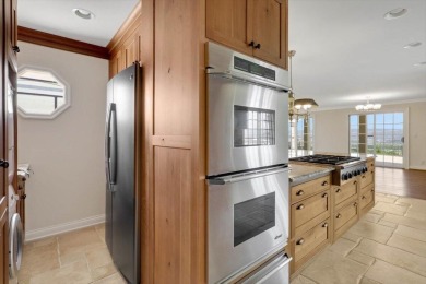 Perched atop Chattanooga's Iconic Missionary Ridge, 312 N Crest