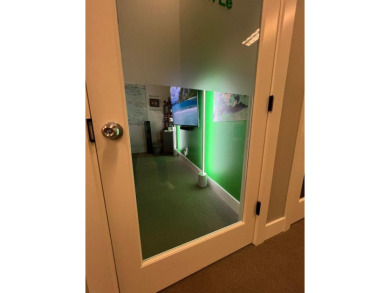 Prime Commercial Building For Sale. Located in the heart of San