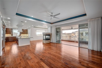 TOP FLOOR RESIDENCE AVAILABLE! LOCATION & LUXURY MEET IN THIS