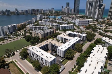 Spacious 2BD/2BA Condo with Pool View & Investment