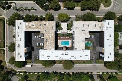 Spacious 2BD/2BA Condo with Pool View & Investment