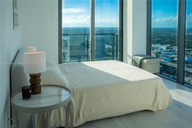 Best priced Penthouse in One Paraiso by Piero Lissoni. Steps