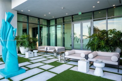 Best priced Penthouse in One Paraiso by Piero Lissoni. Steps