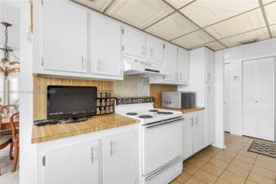 Well maintained corner unit  2  bedrooms, 2 bathrooms located in