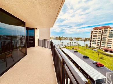 GREAT OPPORTUNITY, Intracoastal Water views with sunsets.  This