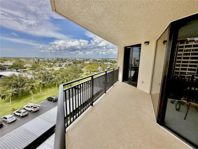 GREAT OPPORTUNITY, Intracoastal Water views with sunsets.  This