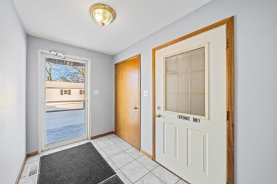 This commercial real estate property comprises a three-unit