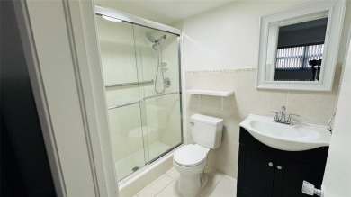 Beautiful 2BD/2BA co-op located just minutes from the beach in