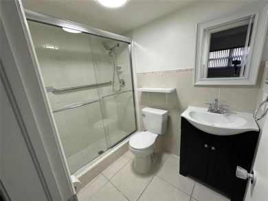 Beautiful 2BD/2BA co-op located just minutes from the beach in