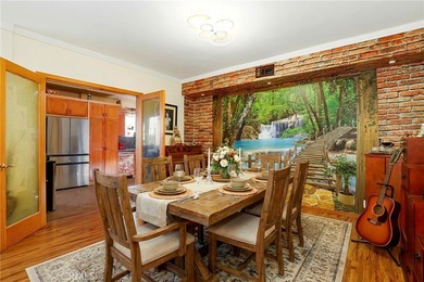 Welcome to the Majorca, located in the heart of historic Hancock