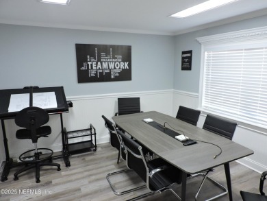 Great Commercial property high traffic Dunn Avepletely remodeled