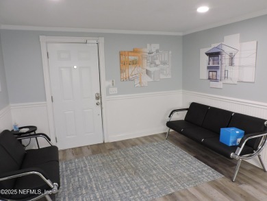 Great Commercial property high traffic Dunn Avepletely remodeled