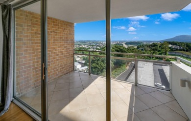 Looking for a condo with amazings views of the city under $300