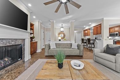 This wonderful condo is situated in the heart of Reynold's Lake