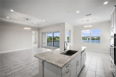 Stunning Coach Home in Azure at Hacienda Lakes!

Welcome to