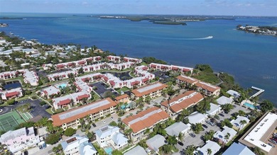 Wonderful Gulf-to-Bay complex on Anna Maria Island. Furnished