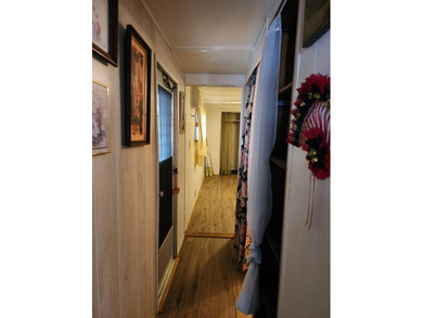 Welcome to your new home, 1 bed-1 bath, centrally located in