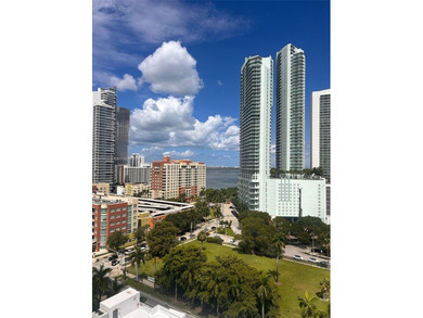 Amazing opportunity in Edgewater!! Beautiful apartment featuring