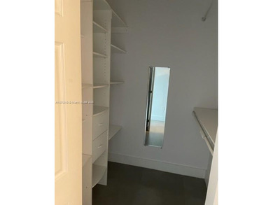 Amazing opportunity in Edgewater!! Beautiful apartment featuring