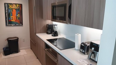 The coolest,  most unique  unit  in the  entire Tiffany House !!