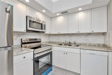 Light and fresh, renovated, ready to move in. This one-bedroom