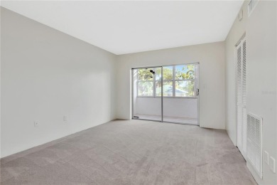 Light and fresh, renovated, ready to move in. This one-bedroom