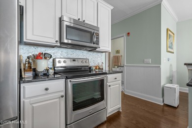 Welcome to Seaside Landing, where this unit offers breathtaking