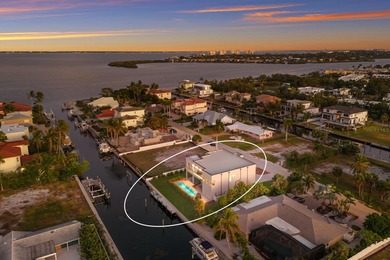 STUNNING New Construction WATERFRONT Home in LONGBOAT KEY
