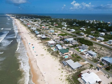 This charming ground level house on St. George Island offers the