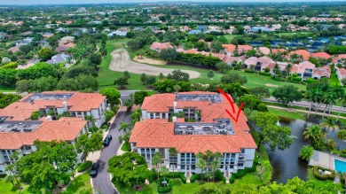 Enjoy the Florida lifestyle in this gorgeous 1st-floor condo in