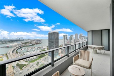 Stunning 40th-floor residence with unobstructed views of