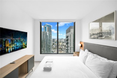 Stunning 40th-floor residence with unobstructed views of