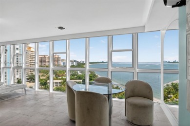 Stunning oceanfront penthouse with panoramic view of Key