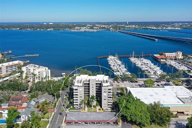 Opportunity knocks in Bradenton, Florida! This full river view