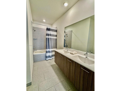 Beautiful and confortable apartment , New Construction 2022;