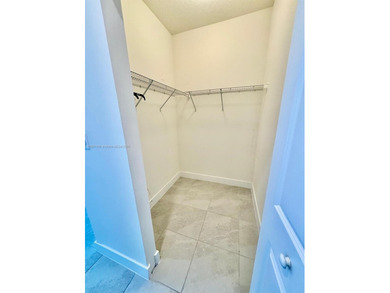 Beautiful and confortable apartment , New Construction 2022;