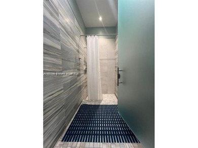 Beautiful and confortable apartment , New Construction 2022;