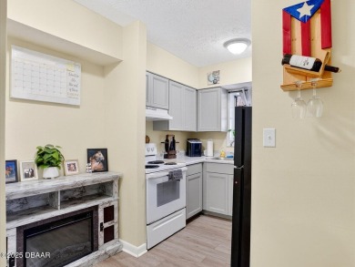 Historic Downtown Daytona Beach mixed use gem with income upside