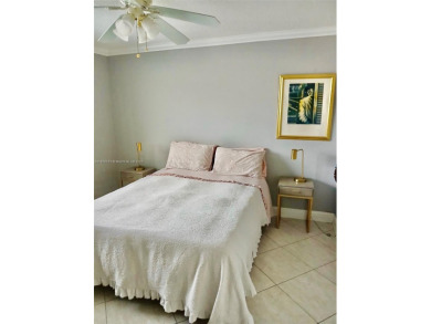 Beautifully remodeled 2 bedroom / 2 bathroom Co-Op in a 55+