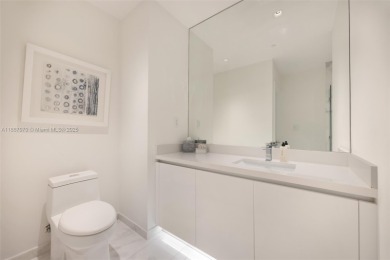 The crown jewel of PH602 at Marea is its private rooftop pool