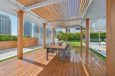 The crown jewel of PH602 at Marea is its private rooftop pool